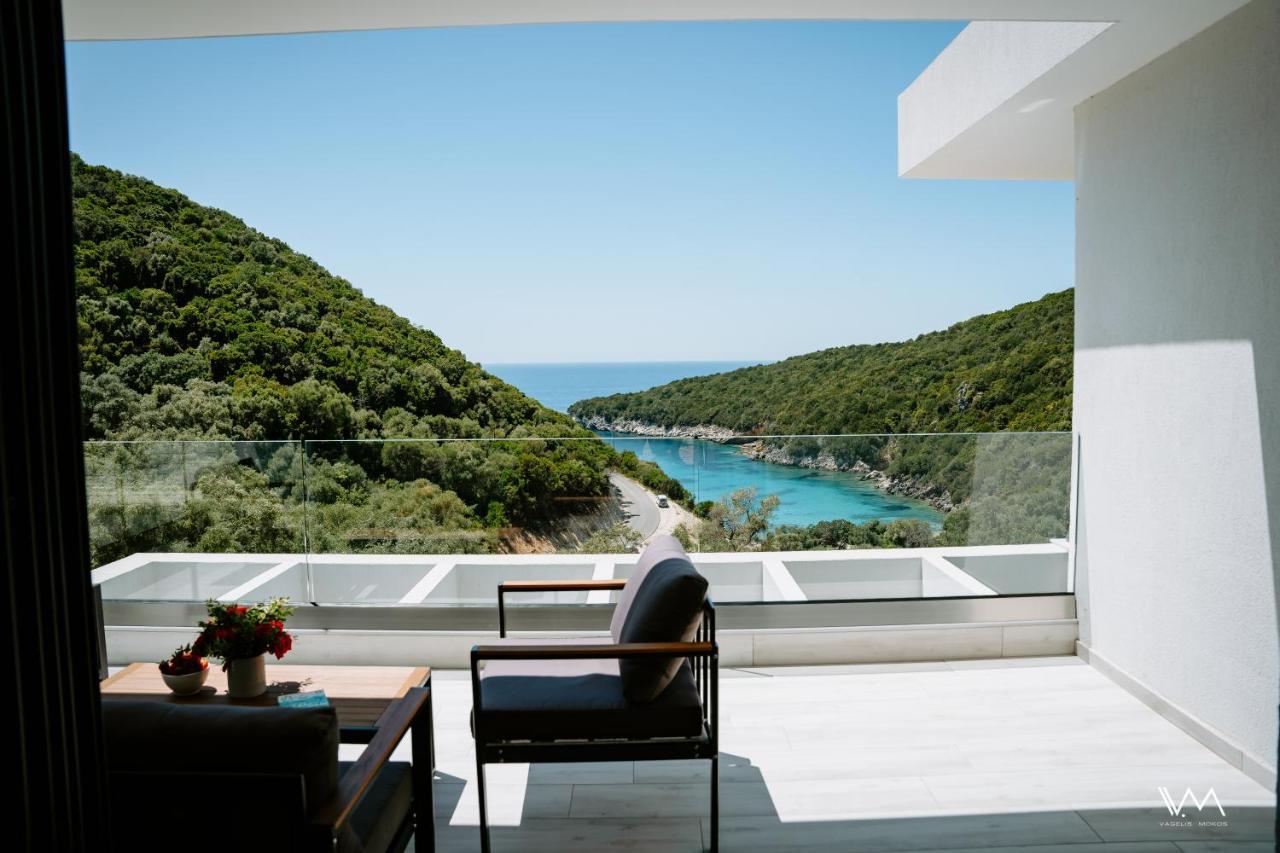 Myrtia Luxury *